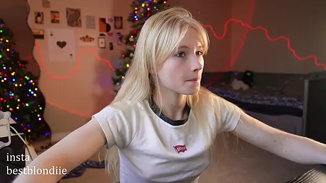 Snapshot of bestblonde chatting on 20, 12, 2024 bestblonde online show from 20, 12, 2024