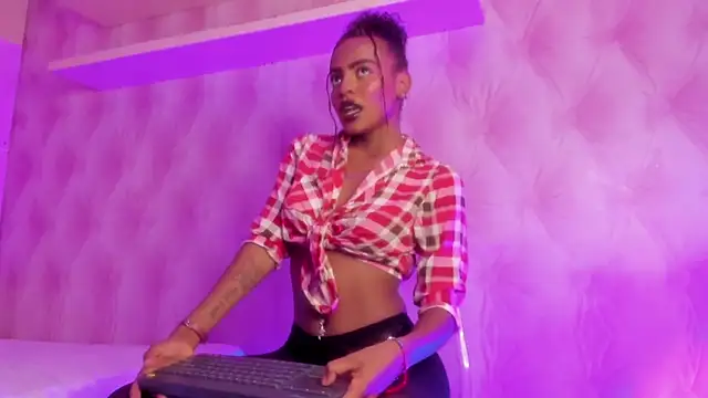 Hilary-banks online show from 7, 3, 2025