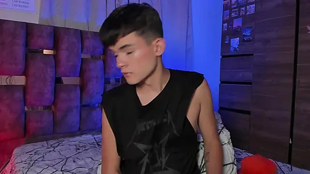 Angelo 018 online show from 14, 2, 2025