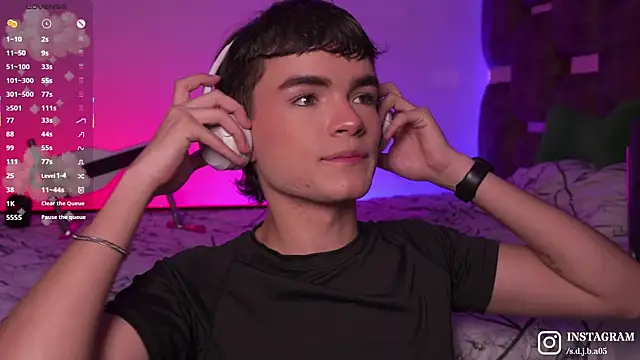 Angelo 018 online show from 17, 10, 2025