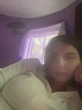 itzcheyduh online show from 8, 10, 2025