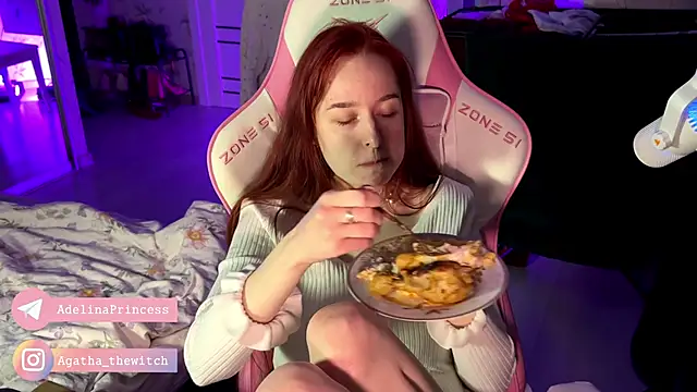 Snapshot of pearl_princess_ chatting on 21, 12, 2024 pearl princess online show from 21, 12, 2024