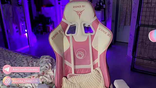 Snapshot of pearl_princess_ chatting on 9, 2, 2025 pearl princess online show from 9, 2, 2025