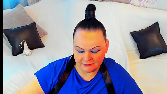 MilanaBiegert online show from 31, 12, 2024