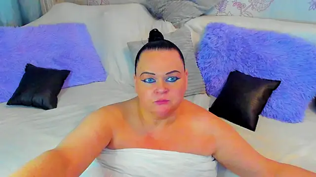 MilanaBiegert online show from 9, 3, 2025