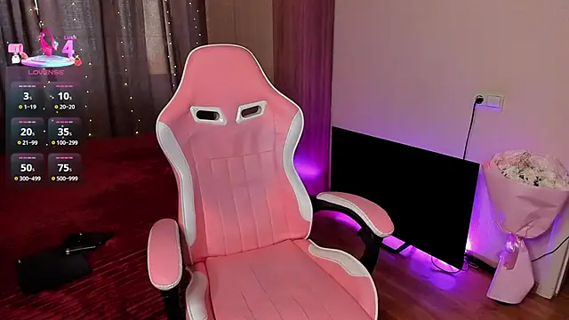 Snapshot of Jane_Paws chatting on 25, 9, 2025 Jane Paws online show from 25, 9, 2025