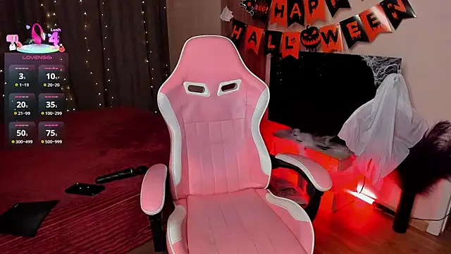 Snapshot of Jane_Paws chatting on 29, 10, 2025 Jane Paws online show from 29, 10, 2025