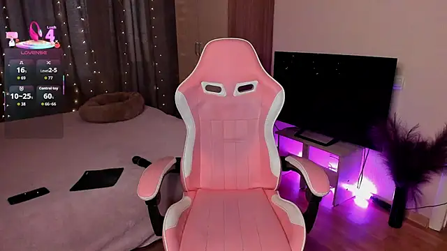 Snapshot of Jane_Paws chatting on 1, 12, 2025 Jane Paws online show from 1, 12, 2025