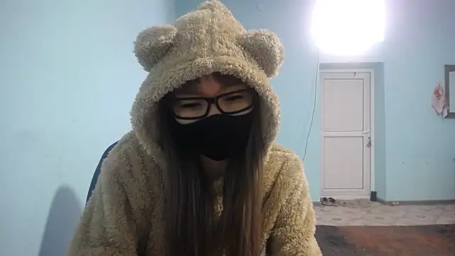 elllaaxx online show from 1, 3, 2025