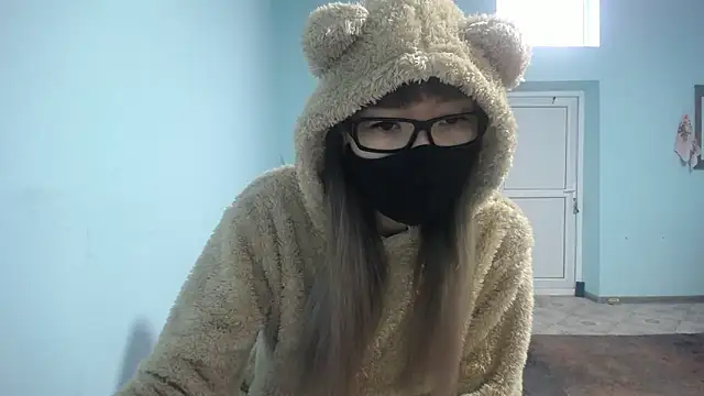 elllaaxx online show from 7, 3, 2025