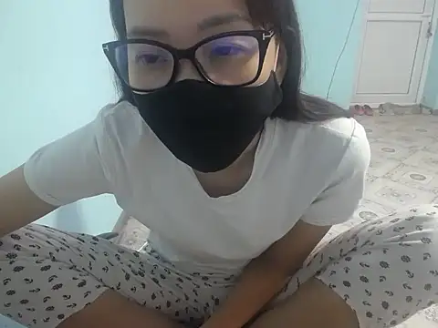 elllaaxx online show from 12, 7, 2026