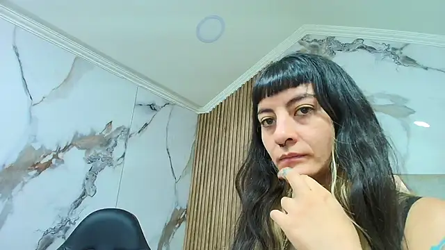 Naughty Kittenm online show from 19, 5, 2026
