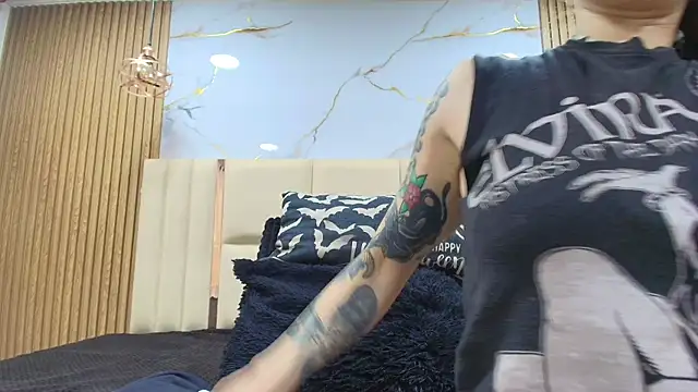 Naughty Kittenm online show from 6, 7, 2026