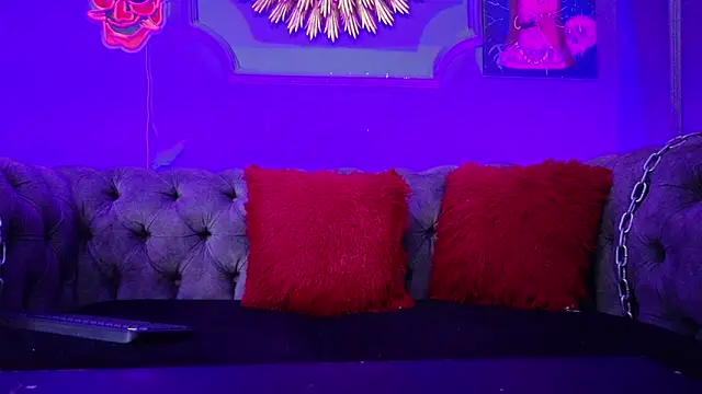 Julieta Russell online show from 10, 3, 2025