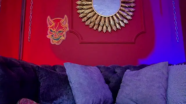 Julieta Russell online show from 19, 9, 2025