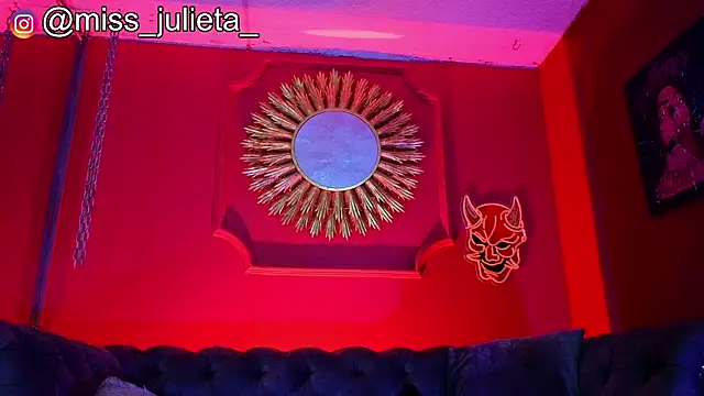 Julieta Russell online show from 10, 7, 2026