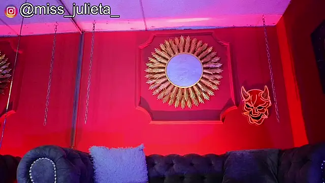 Julieta Russell online show from 14, 7, 2026