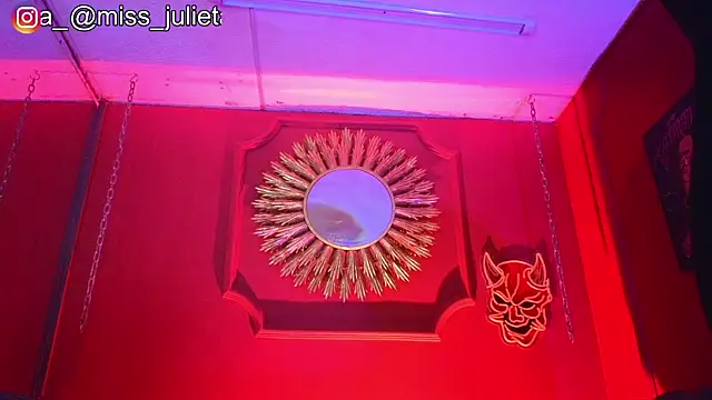 Julieta Russell online show from 23, 7, 2026