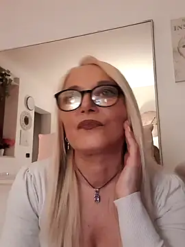 kikkastar online show from 15, 1, 2025