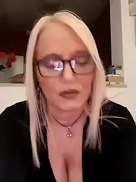 kikkastar online show from 19, 1, 2025