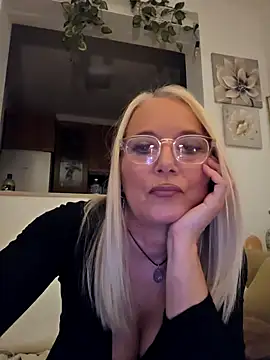 kikkastar online show from 11, 2, 2025