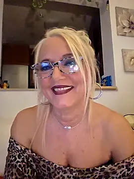 kikkastar online show from 1, 12, 2025