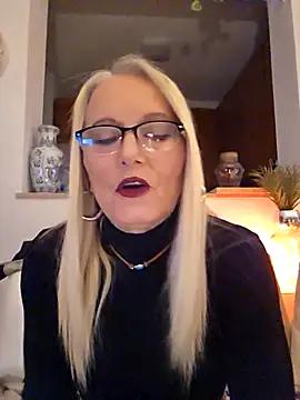 kikkastar online show from 12, 3, 2026