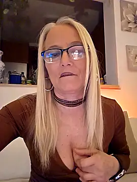 kikkastar online show from 31, 3, 2026