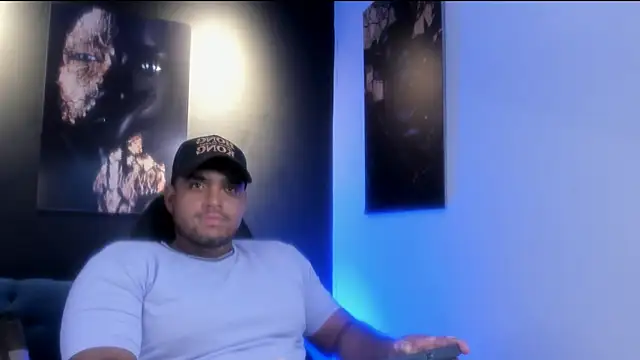 Snapshot of Big_furry_bear13 chatting on 4, 11, 2025 Big furry bear13 online show from 4, 11, 2025