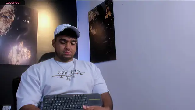 Snapshot of Big_furry_bear13 chatting on 10, 11, 2025 Big furry bear13 online show from 10, 11, 2025