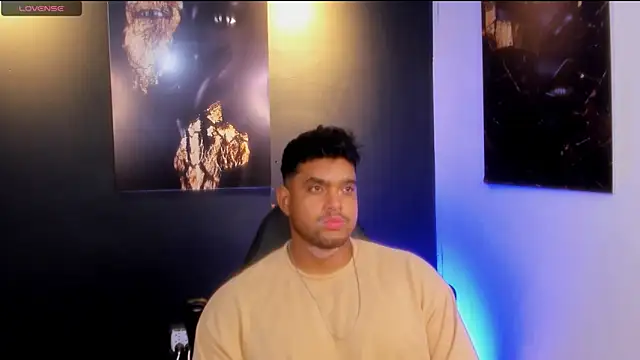 Snapshot of Big_furry_bear13 chatting on 14, 11, 2025 Big furry bear13 online show from 14, 11, 2025