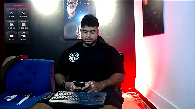 Snapshot of Big_furry_bear13 chatting on 6, 1, 2026 Big furry bear13 online show from 6, 1, 2026