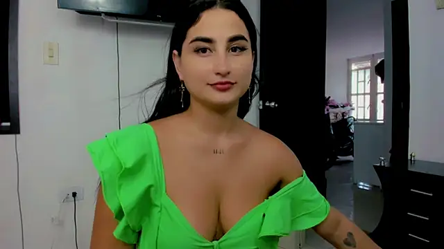 Snapshot of sunshine_uwu22 chatting on 2, 12, 2024 sunshine uwu22 online show from 2, 12, 2024