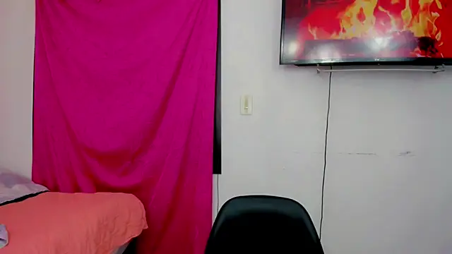 Snapshot of sunshine_uwu22 chatting on 6, 1, 2025 sunshine uwu22 online show from 6, 1, 2025