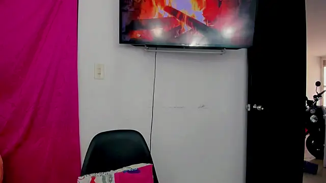 Snapshot of sunshine_uwu22 chatting on 11, 1, 2025 sunshine uwu22 online show from 11, 1, 2025