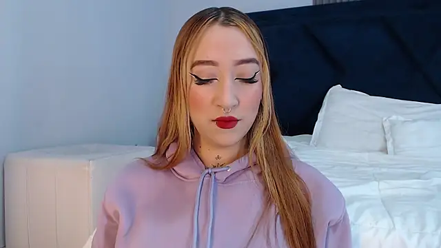 MollyCruz online show from 17, 3, 2025