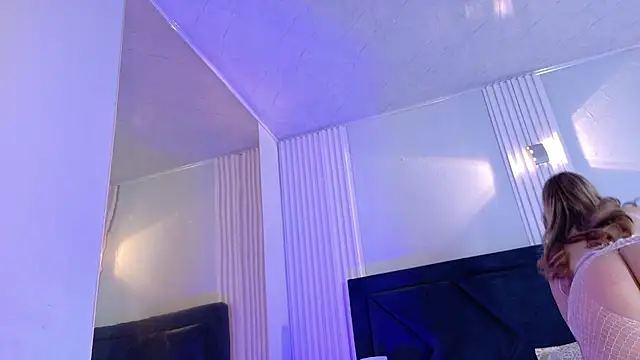 MollyCruz online show from 18, 1, 2026