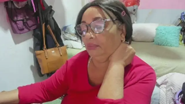 Mrs mommy  online show from 28, 4, 2026