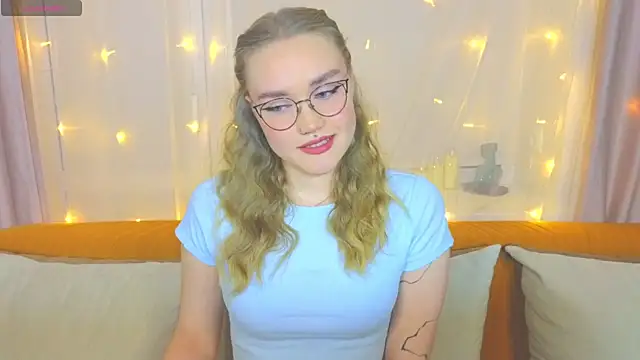 Aurora Golden1 online show from 25, 2, 2025