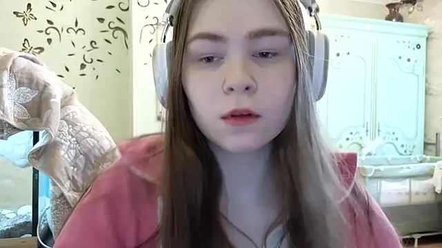 Snapshot of LucyZeph chatting on 14, 1, 2025 LucyZeph online show from 14, 1, 2025