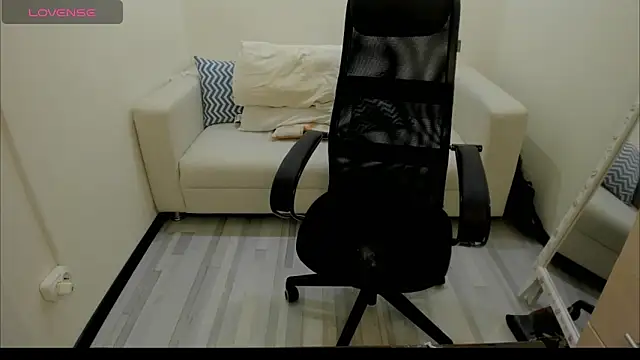 Snapshot of AlisaBacker chatting on 17, 1, 2025 AlisaBacker online show from 17, 1, 2025