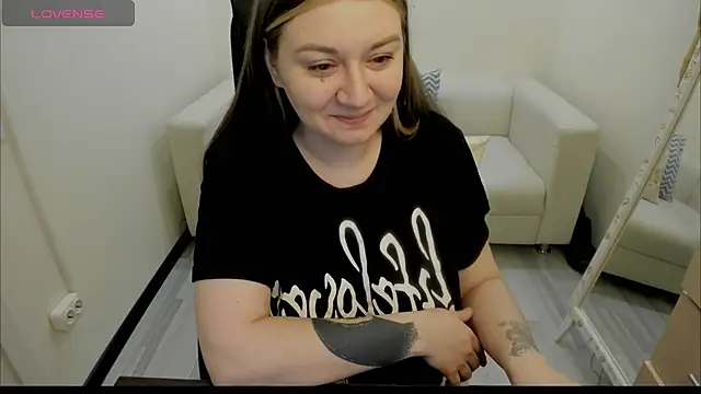 Snapshot of AlisaBacker chatting on 23, 1, 2025 AlisaBacker online show from 23, 1, 2025