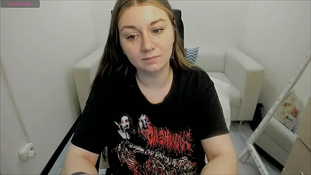 Snapshot of AlisaBacker chatting on 28, 1, 2025 AlisaBacker online show from 28, 1, 2025