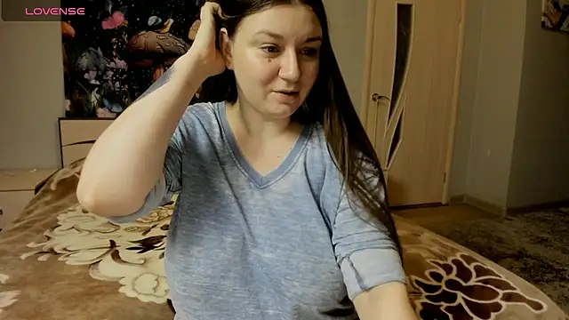 Snapshot of AlisaBacker chatting on 15, 11, 2025 AlisaBacker online show from 15, 11, 2025