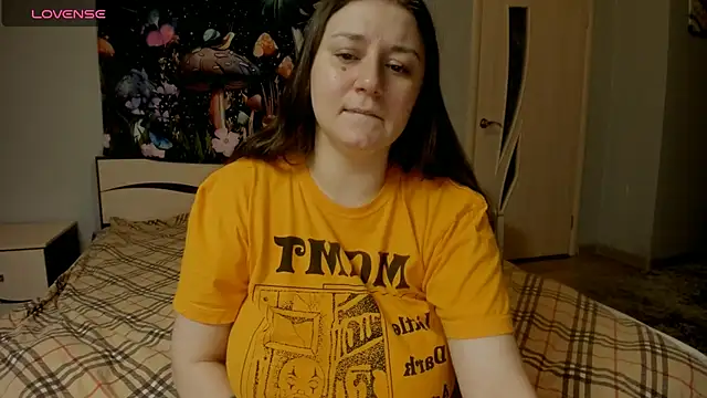 Snapshot of AlisaBacker chatting on 13, 12, 2025 AlisaBacker online show from 13, 12, 2025