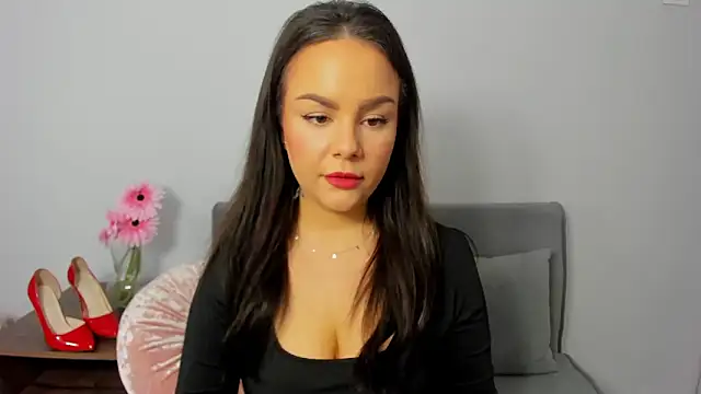 KendalNew online show from 4, 3, 2025