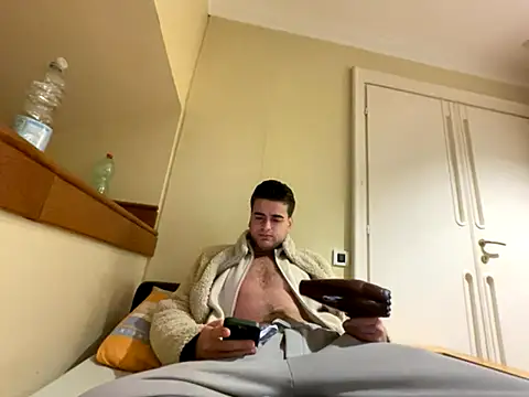 Snapshot of cubalibre02 chatting on 1, 12, 2025 cubalibre02 online show from 1, 12, 2025