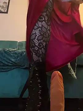 Snapshot of Sissy_Ambre chatting on 2, 3, 2025 Sissy Ambre online show from 2, 3, 2025