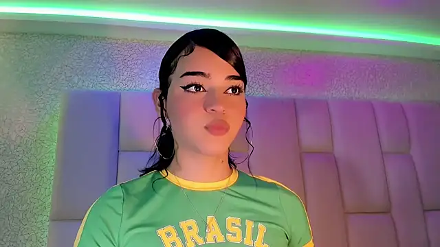 Snapshot of Summer_walkerr chatting on 20, 1, 2025 Summer walkerr online show from 20, 1, 2025