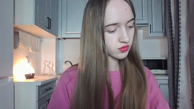 leslie my lovee online show from 4, 10, 2025